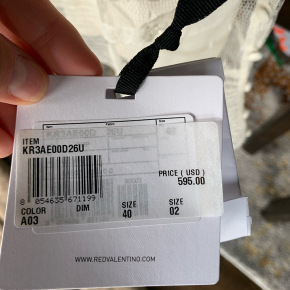 RED Valentino Women's Ruffled Lace Sleeveless Top new with tags Size 2 - Picture 7 of 11